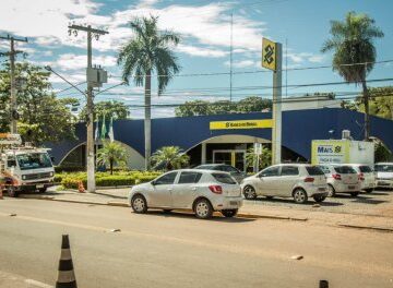 Estado paga salários aos servidores e injeta R$ 795 milhões na economia