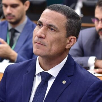 “Voz da coerência volta a ecoar no STF”, diz Coronel Assis sobre voto de Fux