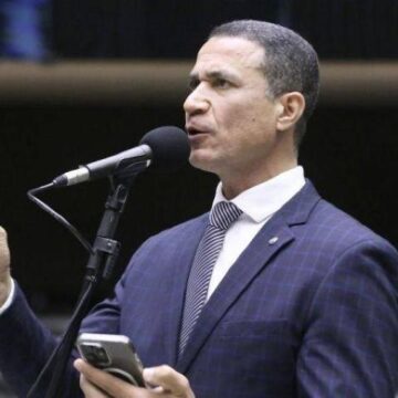 Coronel Assis acusa governo Lula de pagar influenciadores para espalhar “mentiras” nas redes