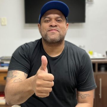 Influencer é internado em hospital e família pede orações; veja