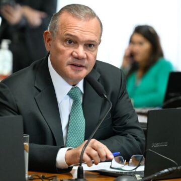 Wellington descarta Samantha como vice de Pivetta e reforça que disputará o Governo