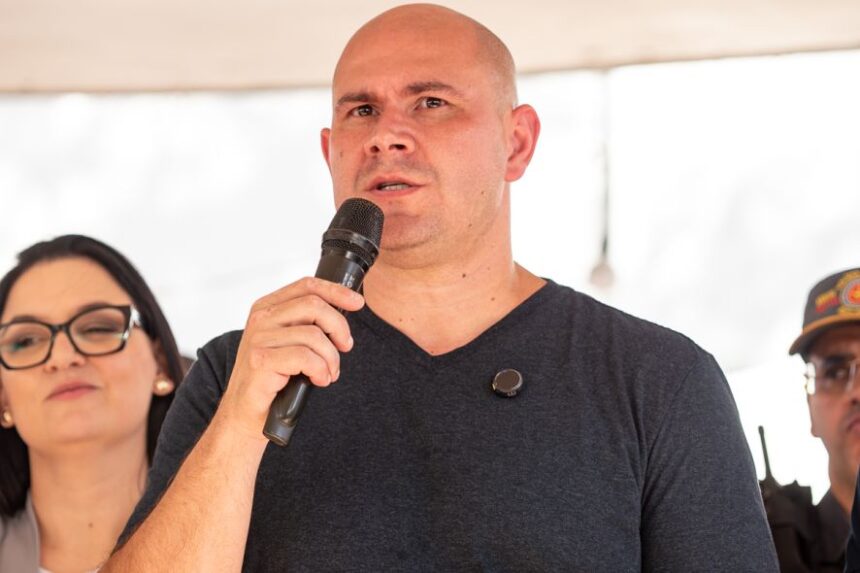 Abilio dá folga a servidores no dia do Guns e antecipa salários