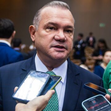 “Não me sinto traído”, diz Wellington Fagundes após Bolsonaro apoiar grupo de Mauro