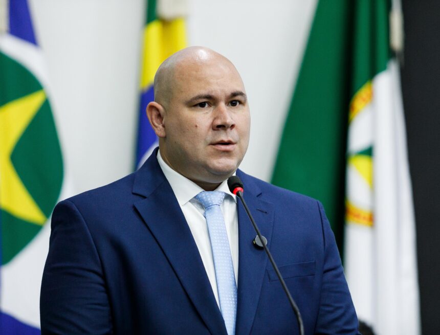 Prefeito descarta feriadão e mantém expediente na sexta-feira em Cuiabá