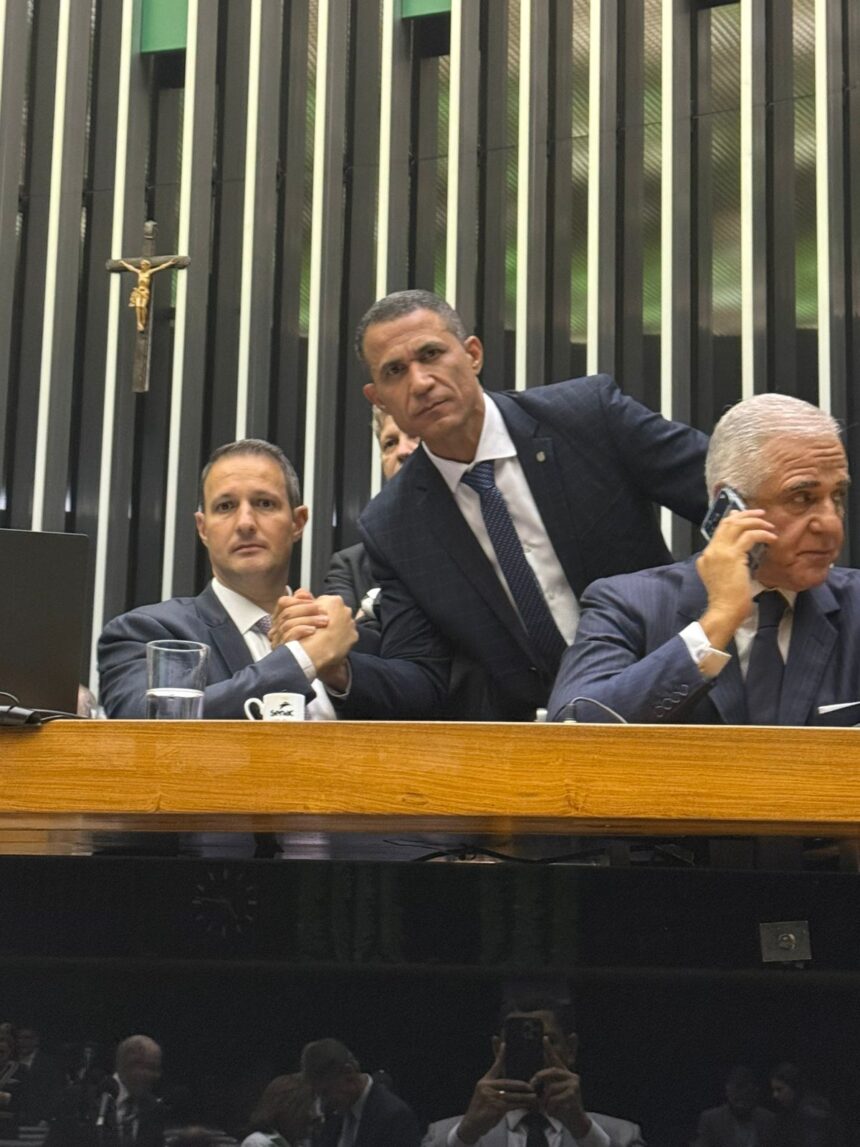 Com voto e articulação do deputado Coronel Assis, Câmara aprova Marco Legal contra Facções