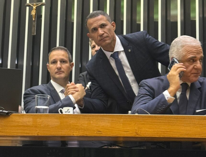 Com voto e articulação do deputado Coronel Assis, Câmara aprova Marco Legal contra Facções