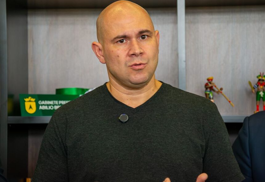 “Chega de briga: já deu”, diz Abilio ao pedir união entre aliados de direita