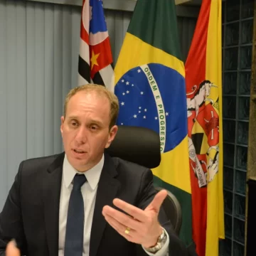 Rodrigo Manga é afastado do cargo de prefeito em ação da PF