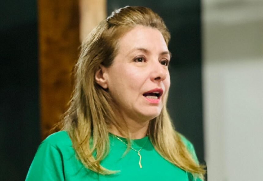 Prefeita Flávia Moretti Deseja que Senador Jayme Campos “Não Tenha Chance” na Disputa pelo Governo de MT