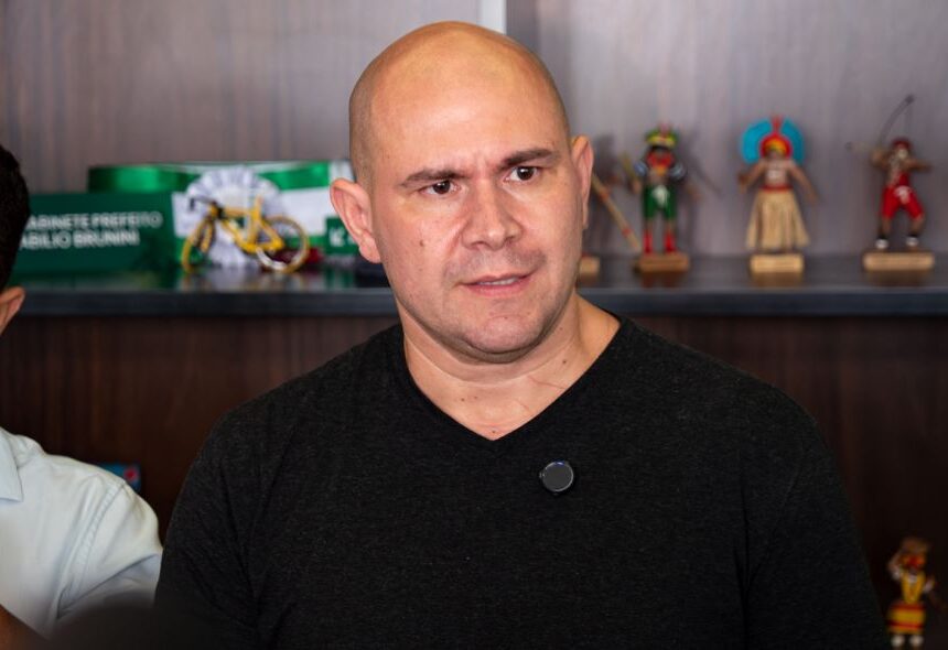 Abilio diz manter diálogo institucional com o Governo Federal, mas nega apoio a Lula