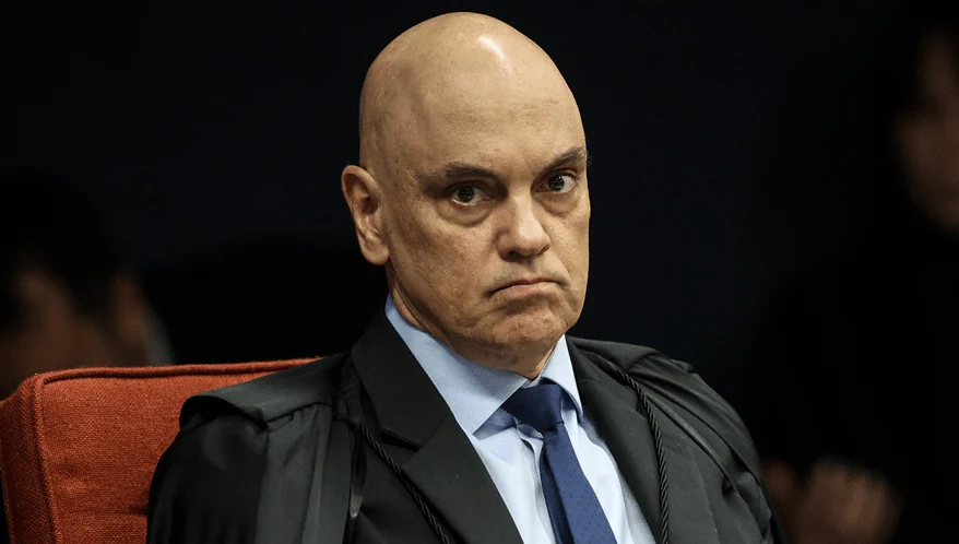 Moraes ironiza situação de Bolsonaro durante evento na USP: “Hoje já fiz o que tinha que fazer”