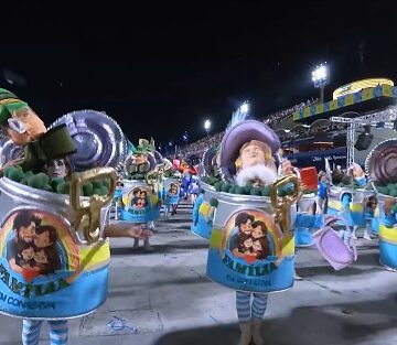 Alegoria em desfile pró-Lula gera reação ao retratar conservadores como “em conserva”; assista