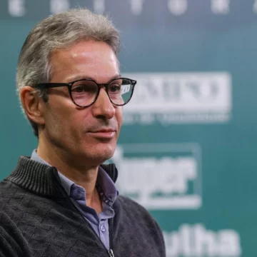 Romeu Zema reforça ação rápida e envia detentos para acelerar limpeza após chuvas na Zona da Mata