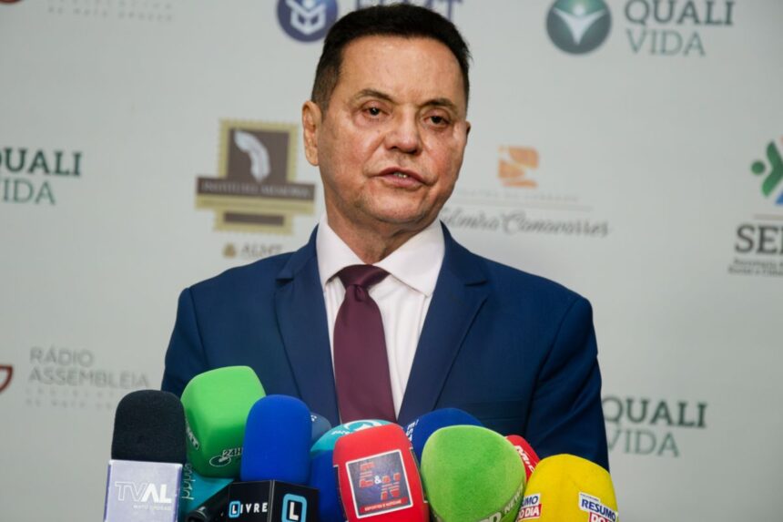 Deputado Botelho rompe confiança com Dilmar, mas reitera lealdade ao governo