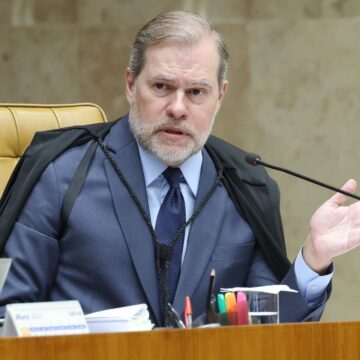 Ministro Dias Toffoli Se Declara Suspeito em Pedido de CPI de Banco Master