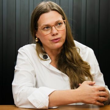 Infectologista de Cuiabá Reflete Sobre Voluntariado em Testes de Vacina contra Covid-19