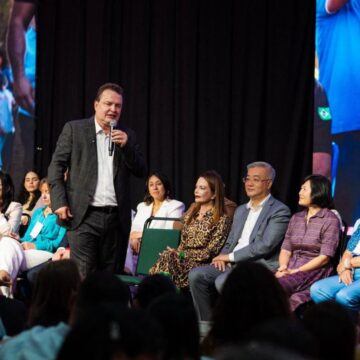 Max Russi participa de evento que celebra o protagonismo feminino no serviço público de MT