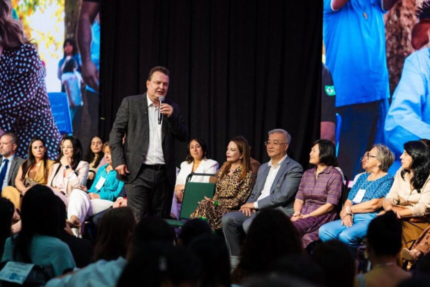 Max Russi participa de evento que celebra o protagonismo feminino no serviço público de MT