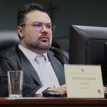 Juiz do TRE critica pedido com inteligência artificial de ex-governador