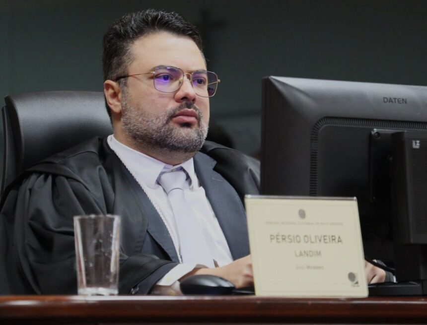 Juiz do TRE critica pedido com inteligência artificial de ex-governador