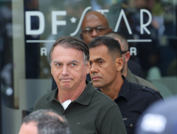 Bolsonaro Apresenta Agravamento da Função Renal