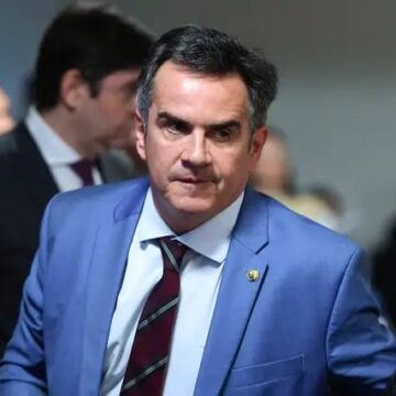 PP e União Brasil condicionam eventual apoio a Flávio Bolsonaro