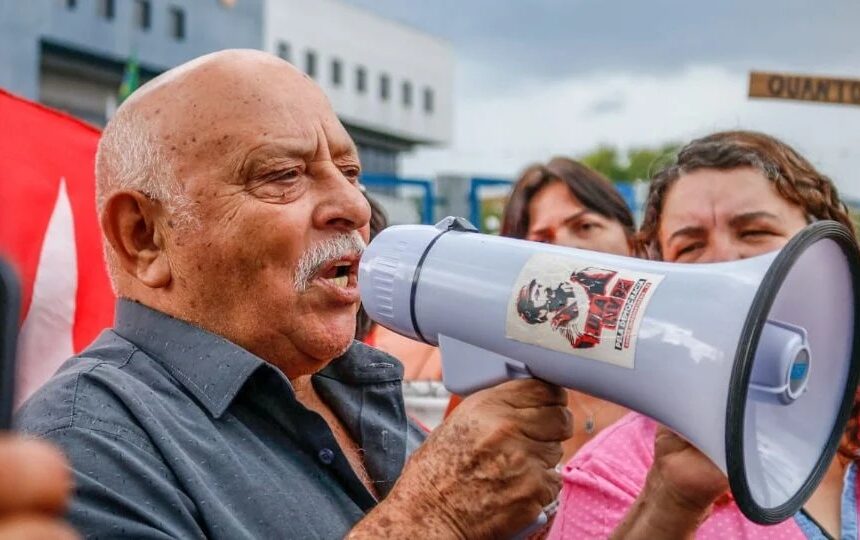 Justiça Federal bloqueia R$ 562 milhões de sindicato onde irmão de Lula atua