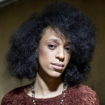 SBT Esclarece Natureza de Contato com Erika Hilton