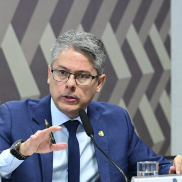 Alessandro Vieira garante apoio para CPI contra ministros do STF e banqueiro Daniel Vorcaro