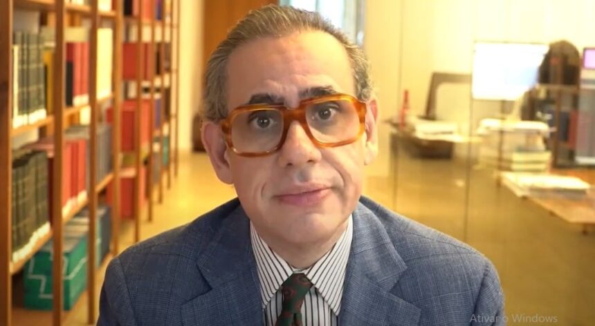 Ex-advogado de Vorcaro é investigado por suposta pressão a juiz, aponta PF