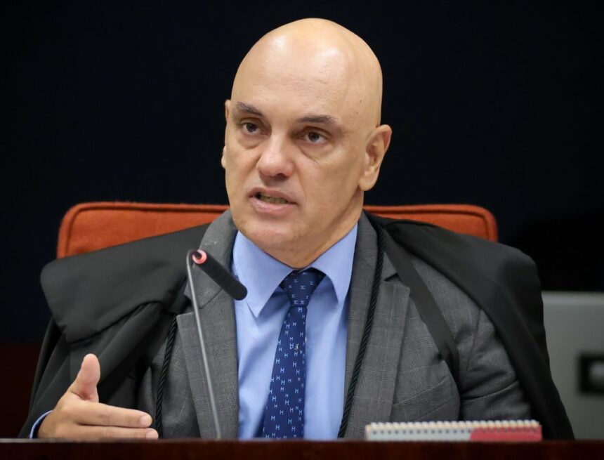Moraes Nega Ter Frequentado Mansão de Dono do Banco Master na Bahia