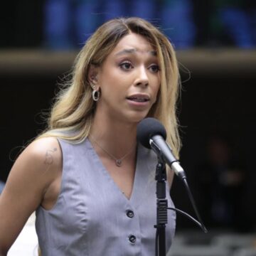 SBT se manifesta contra Ratinho após falas sobre Erika Hilton