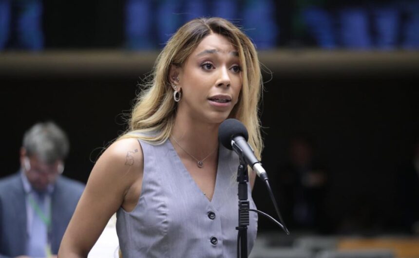 SBT se manifesta contra Ratinho após falas sobre Erika Hilton