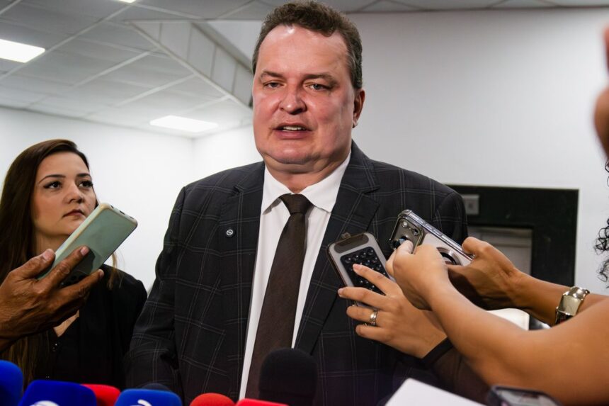 O presidente da Assembleia Legislativa, Max Russi, que disse que coliga��o para majorit�ria est� em aberto