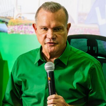 O pr�-candidato senador Wellington Fagundes utilizou express�es como