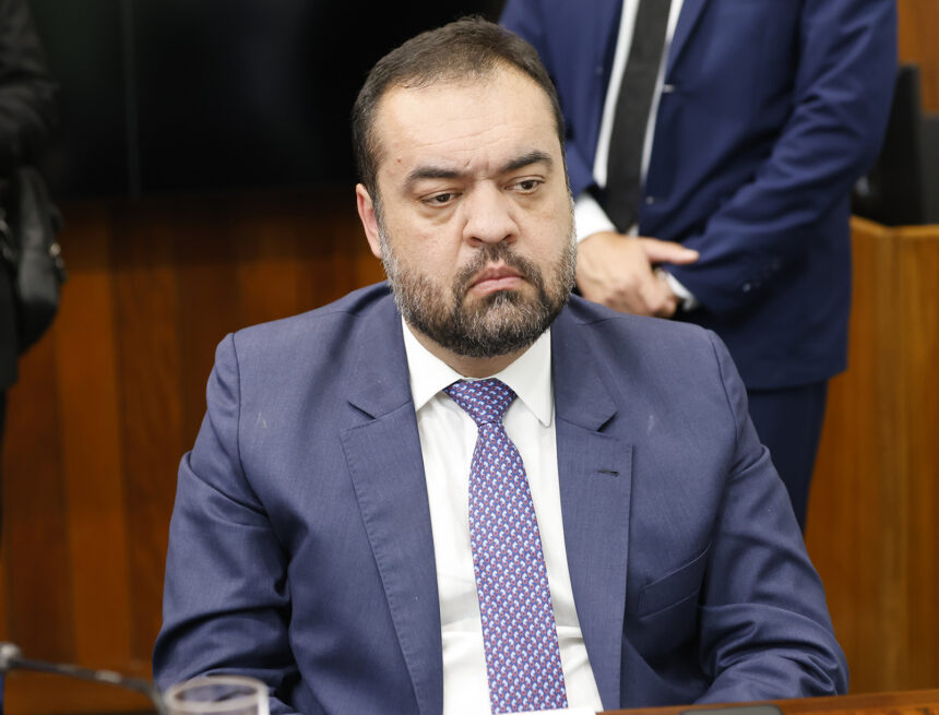 TSE Retoma Julgamento de Cláudio Castro com Risco de Cassação do Mandato