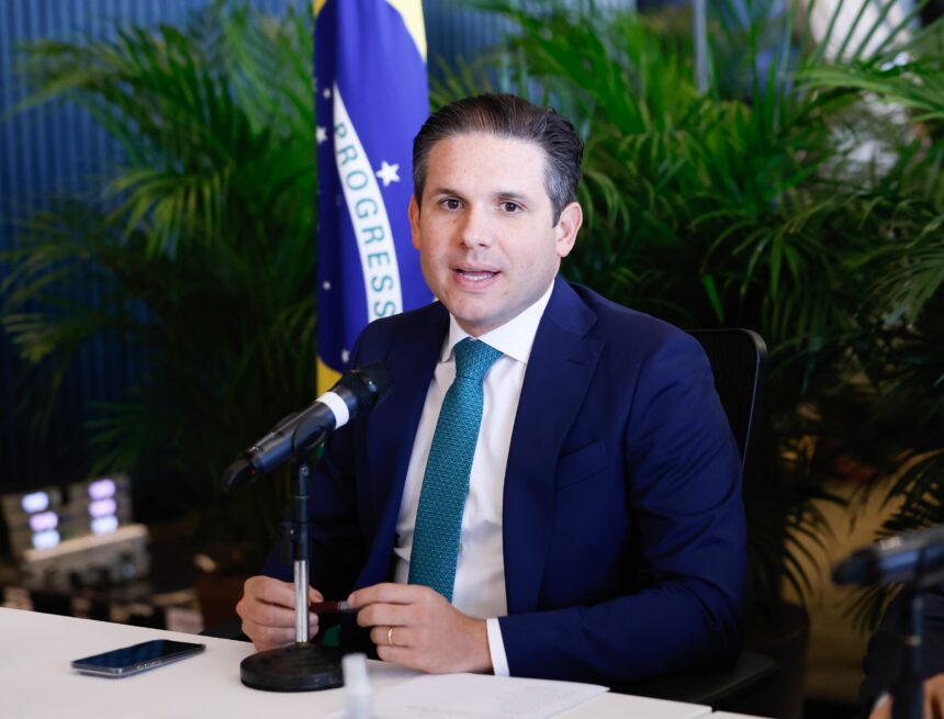 Câmara avança em regulamentação de aplicativos com previsão de votação até abril