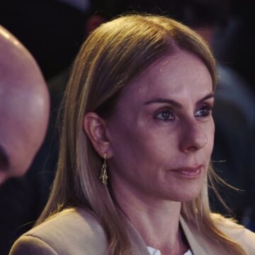 Honorários da esposa de ministro do STF em contrato com Banco Master geram questionamentos sobre valores de mercado