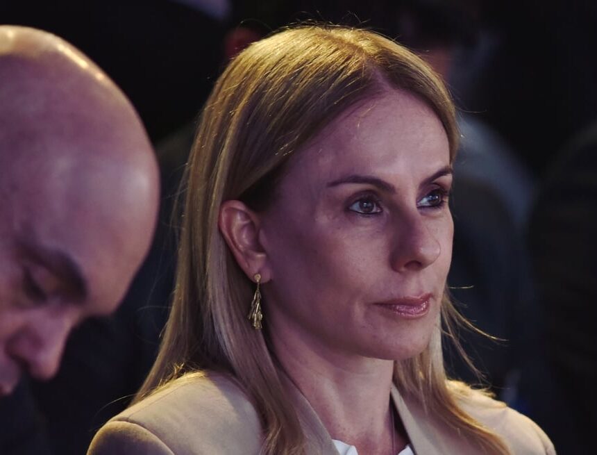 Honorários da esposa de ministro do STF em contrato com Banco Master geram questionamentos sobre valores de mercado