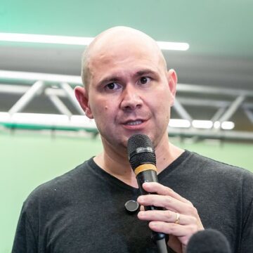 Alta de casos de gripe leva Abilio a avaliar flexibilização de aulas em Cuiabá