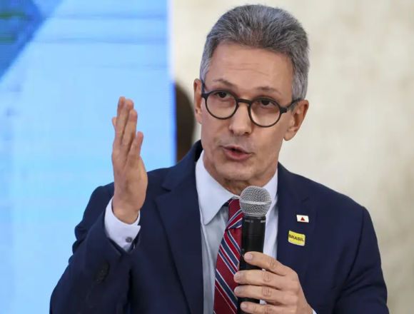 Zema explode contra STF, denuncia censura e diz que democracia está sob ataque no Brasil