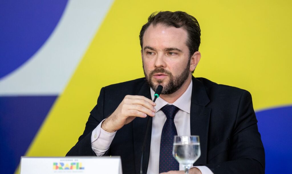 tado , informou nesta tarde o Ministério da Fazenda. A medida, que integra o pac