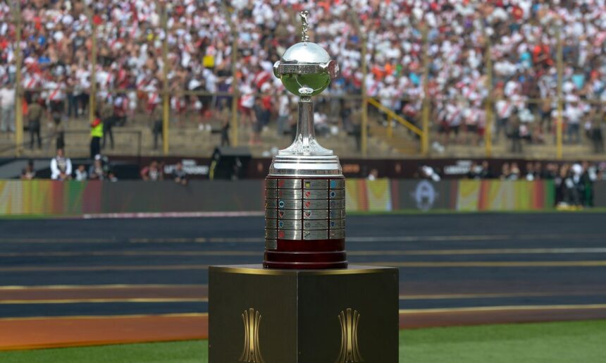 tivo La Guaira (Venezuela) pelo Grupo C da competição. Os outros adversários do