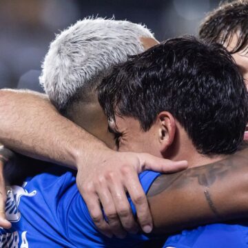 tuguês Artur Jorge não teve uma boa atuação na etapa inicial. Assim, seguiu para