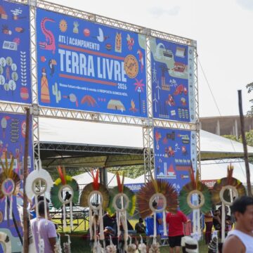 ém, representantes ministeriais de mais de 80 países declararam apoio oficial à