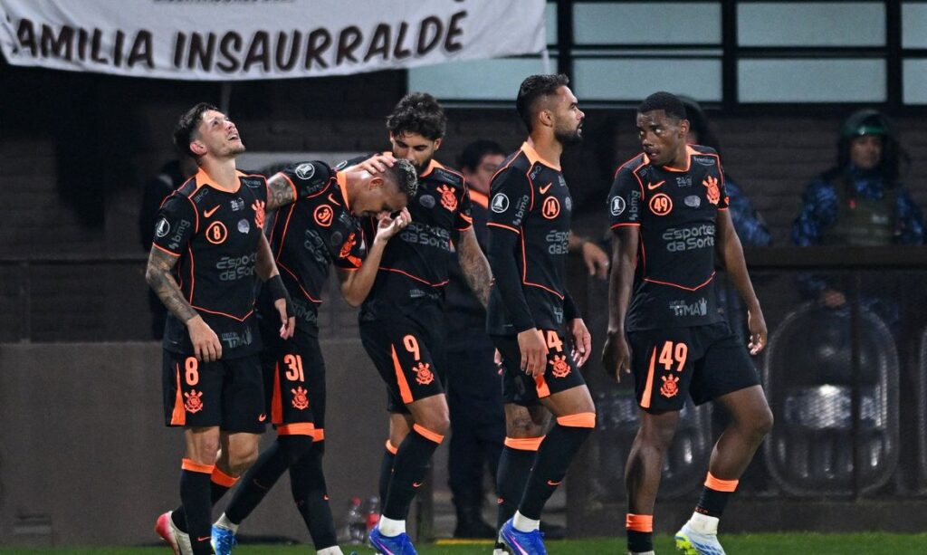 2 a 0, na noite desta quinta-feira (9) no estádio Estádio Ciudad de Vicente Lópe