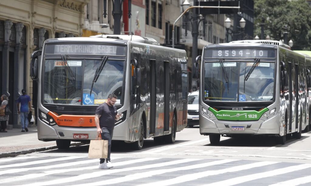 tes e alimentação e bebidas. Juntos responderam por 76% do IPCA do mês. No ano