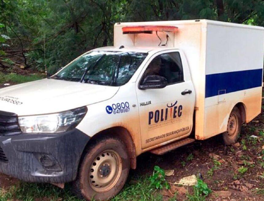 Autoridades investigam morte de casal encontrado em área de garimpo
