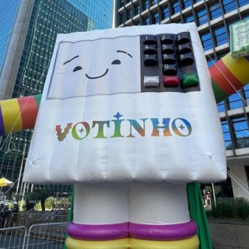 Parada do Orgulho LGBT+ de São Paulo destaca o poder do voto na defesa de direitos © Elaine Cruz/Agência Brasil