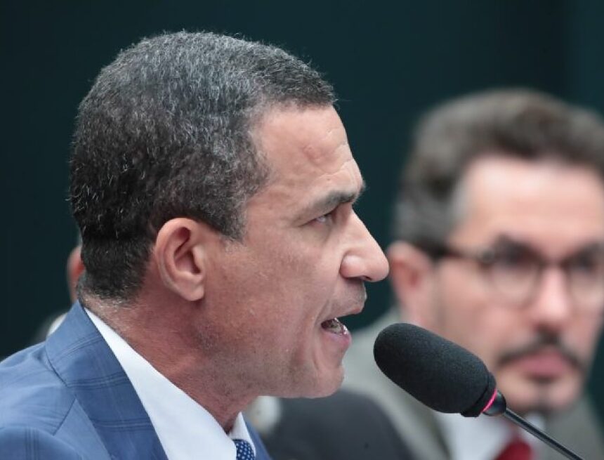 Câmara dos Deputados avança em proposta para reduzir maioridade penal para 16 anos